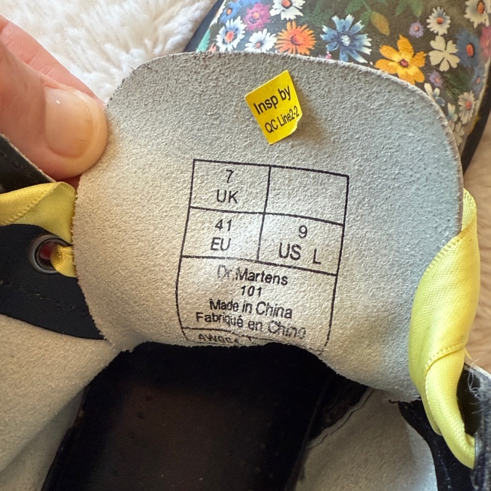 Dr. Martens Floral Boots with Yellow Laces - Picture 8 of 8